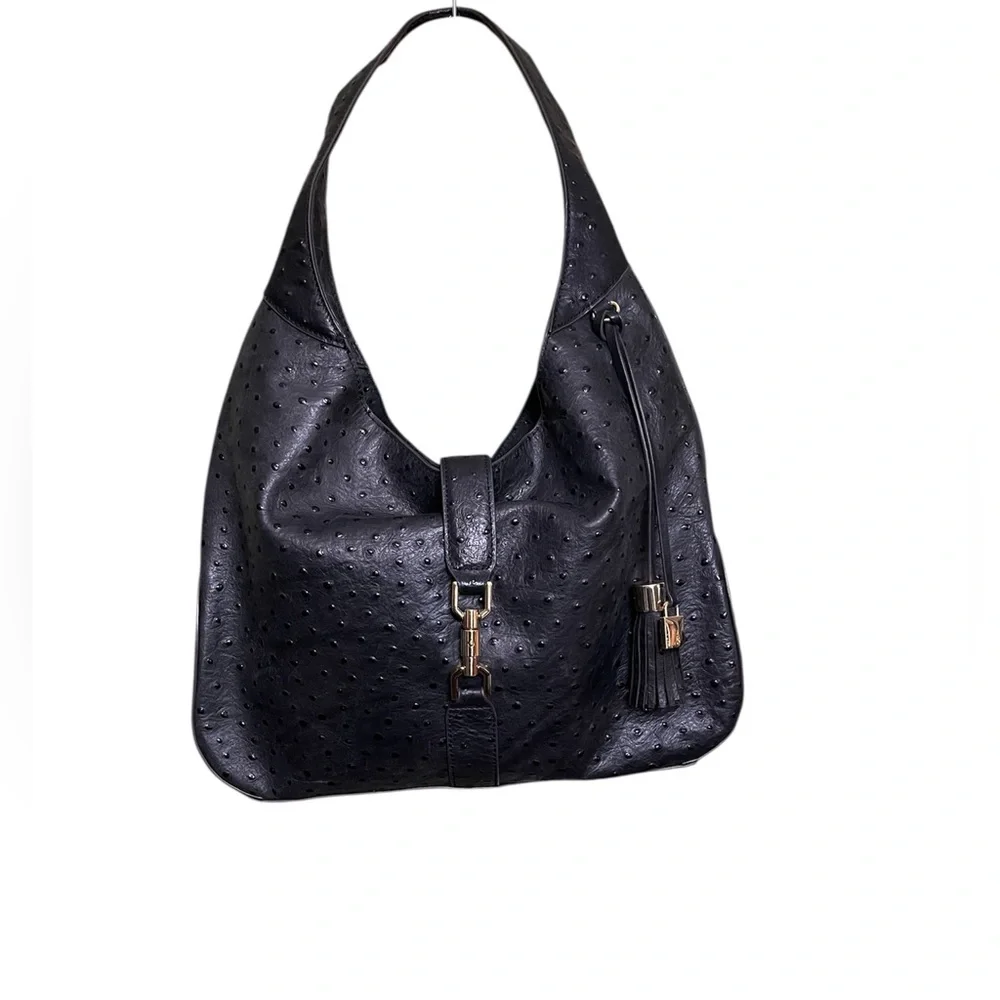 G.I.L.I. Verona hobo style handbag black ostrich-embossed leather